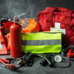 Équipements obligatoires et essentiels à avoir en voiture